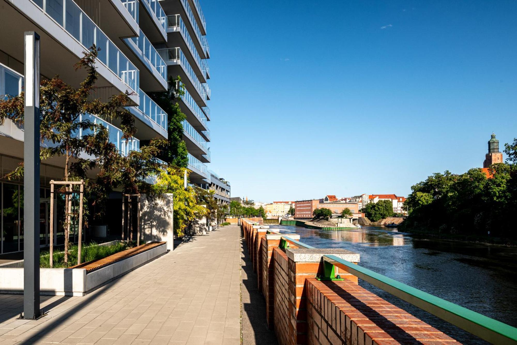 Witolda Riverside Apartments - Balcony, City View - By Rentujemy Вроцлав Екстериор снимка